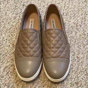 Steve Madden Slip-on